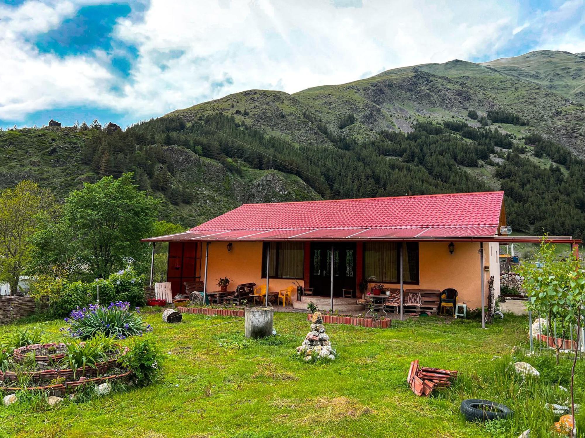 Januka Garden At Sno Villa Казбеги Екстериор снимка